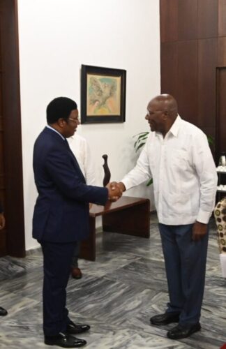 vp recibimiento kassim 13824 3.jpg 679.0x1048.0 q85 subsampling 2 scaled